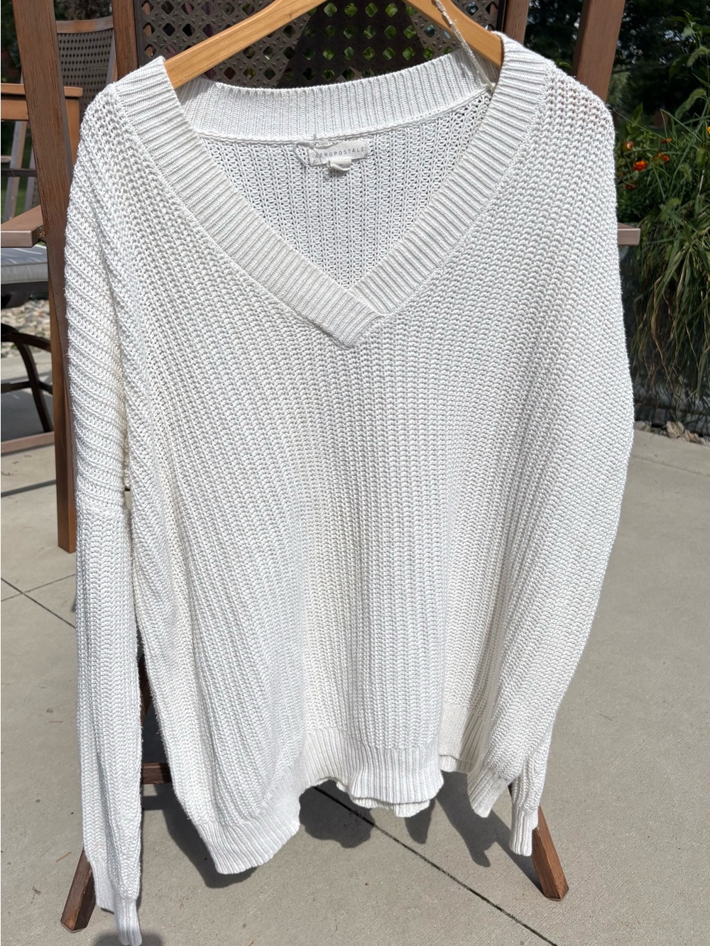 Aeropostle White Oversized V-Neck Knit Sweater - Classic Women's Pullover- sz M